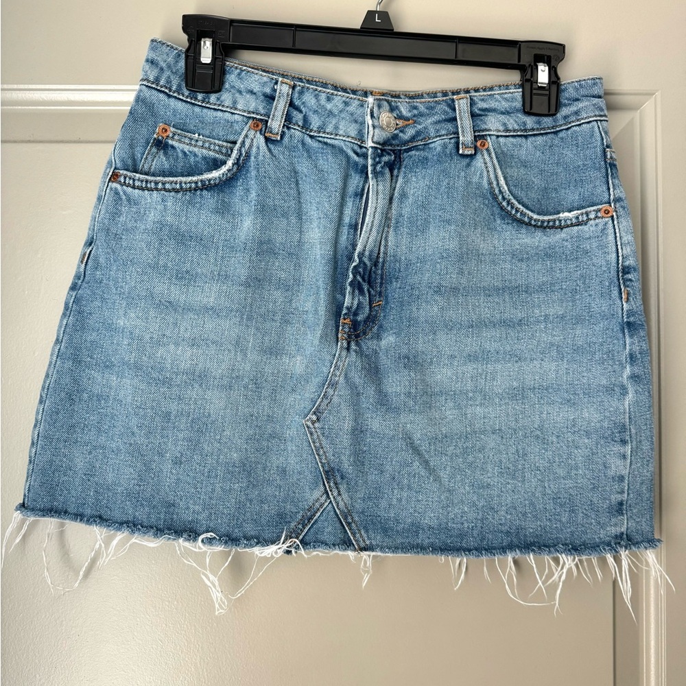 Topshop Moto Raw Hem Denim Skirt | Size US 6/Eur 38